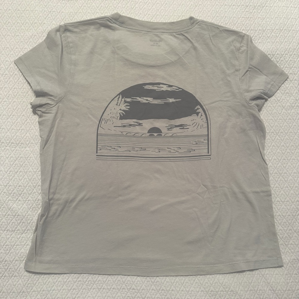 Madewell Graphic Tee, Size Small - Picture 2 of 3